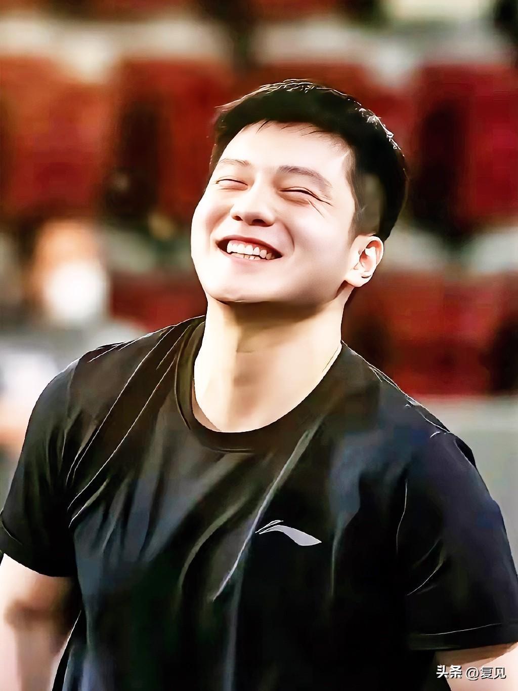 英格兰队逆转韩国队，樊振东状态火热