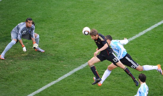 奥地利鏖战阿根廷,穆勒扛起全队 奥地利鏖战阿根廷,穆勒扛起全队