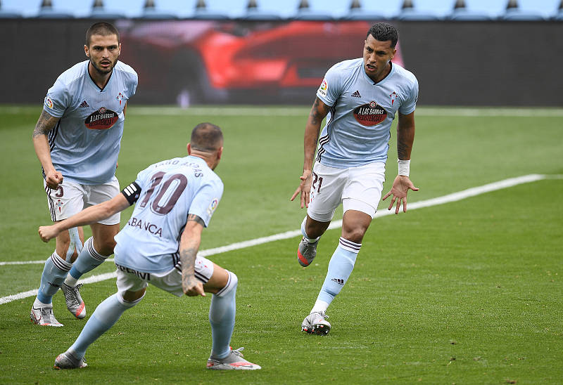 埃瓦尔主场逼平阿拉维斯，保级压力再度加大