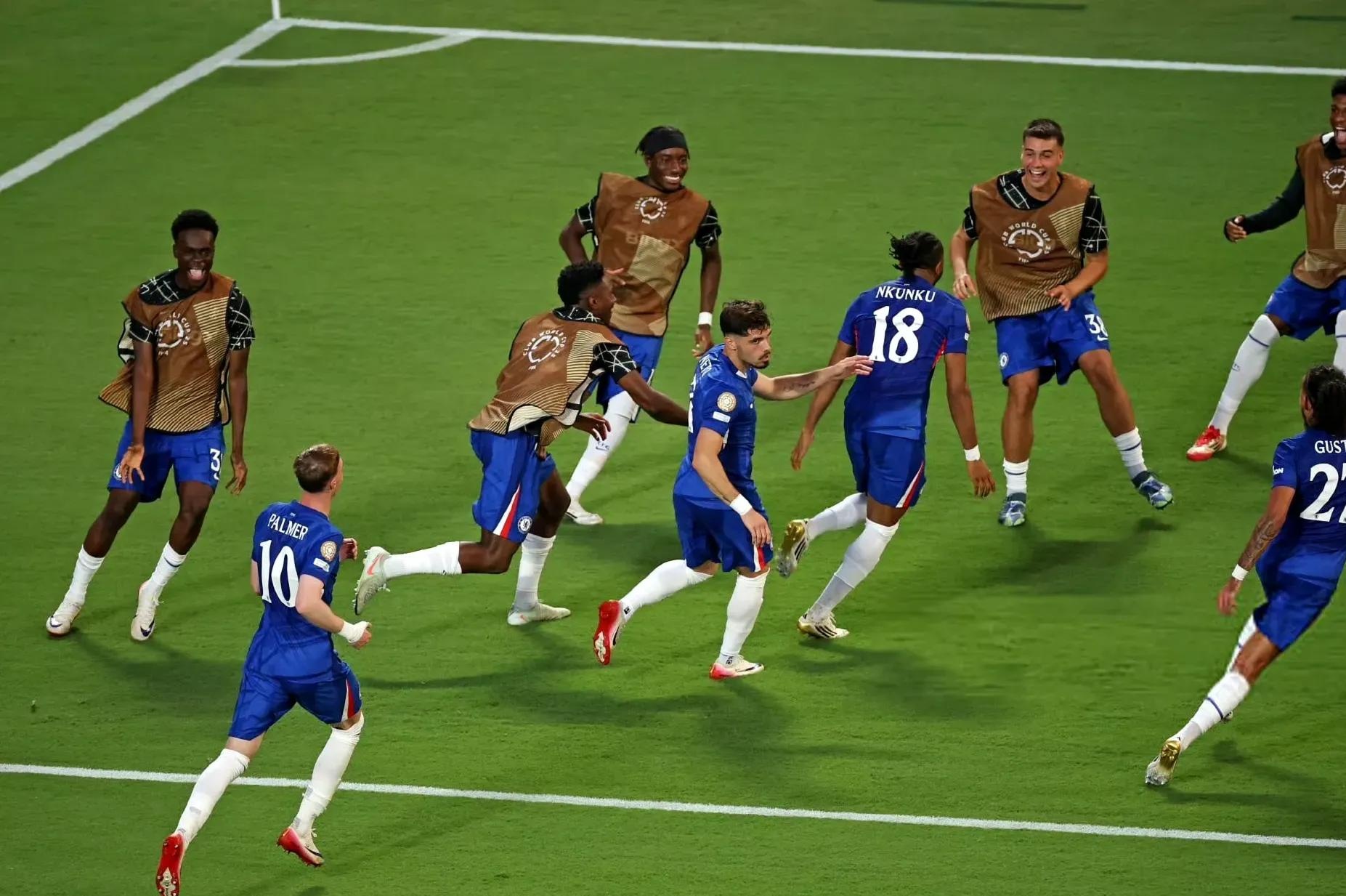 阿根廷翻盘瑞典，德布劳内扛起全队