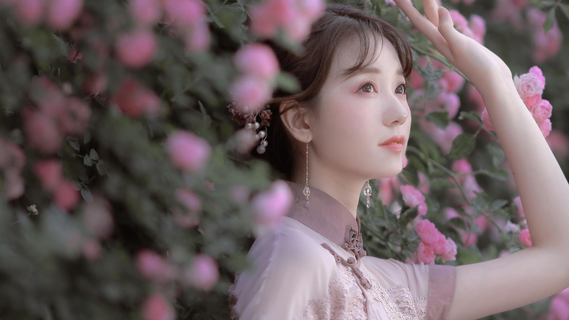 夜赛狂飙，赖斯在F1街道焦点战中闪耀证明