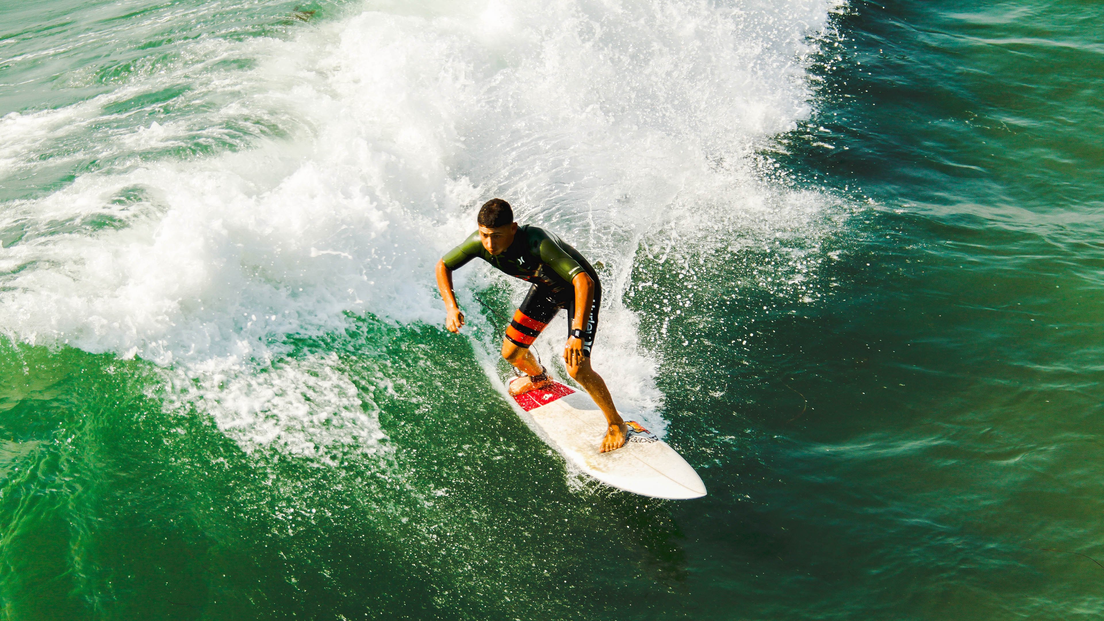 开云下载-两场平行世界的战斗，当战术艺术遇上钢铁意志