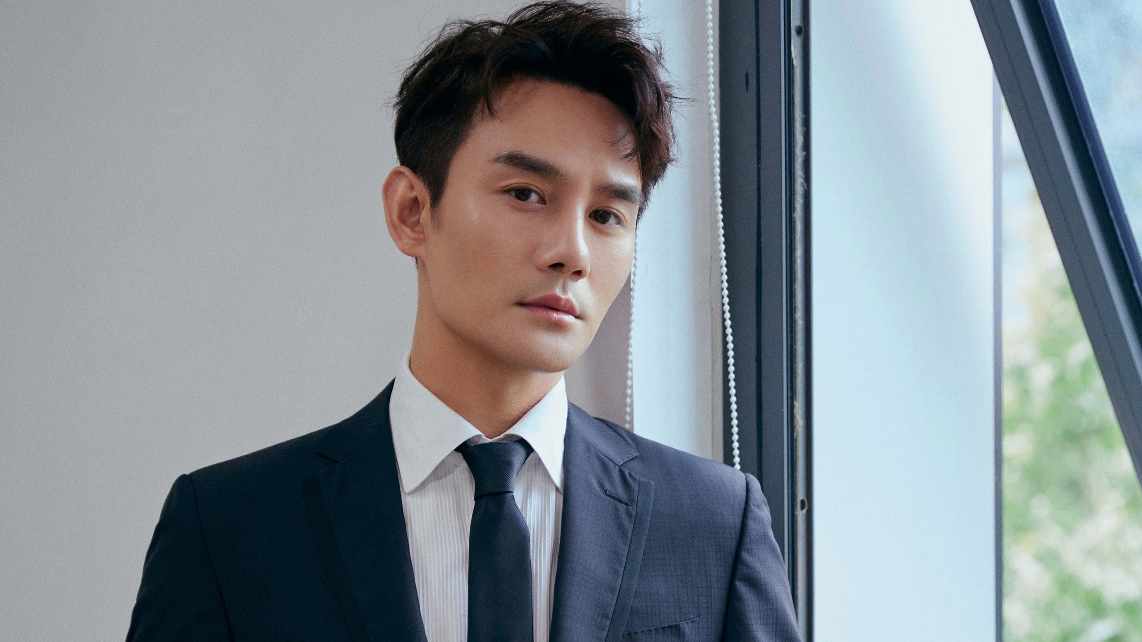 双线封神，丹麦奇迹撕裂曼城，斯通斯在西甲国家德比接管比赛